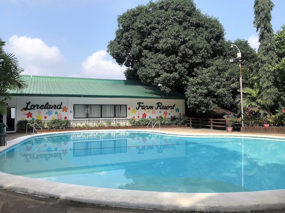 Loreland Farm Resort 12/66