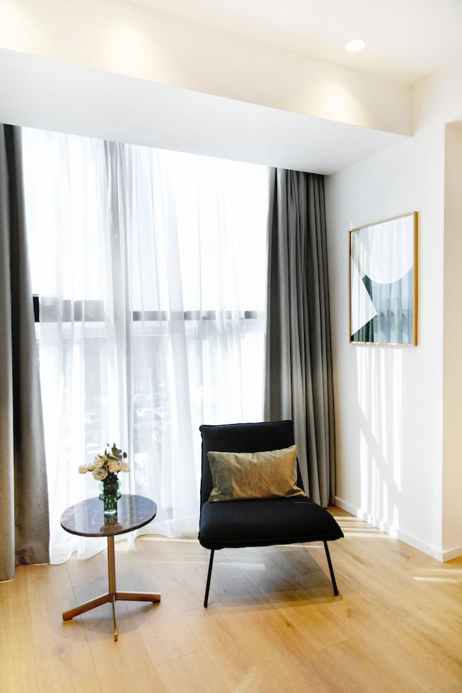 Noa Hotel 41/66