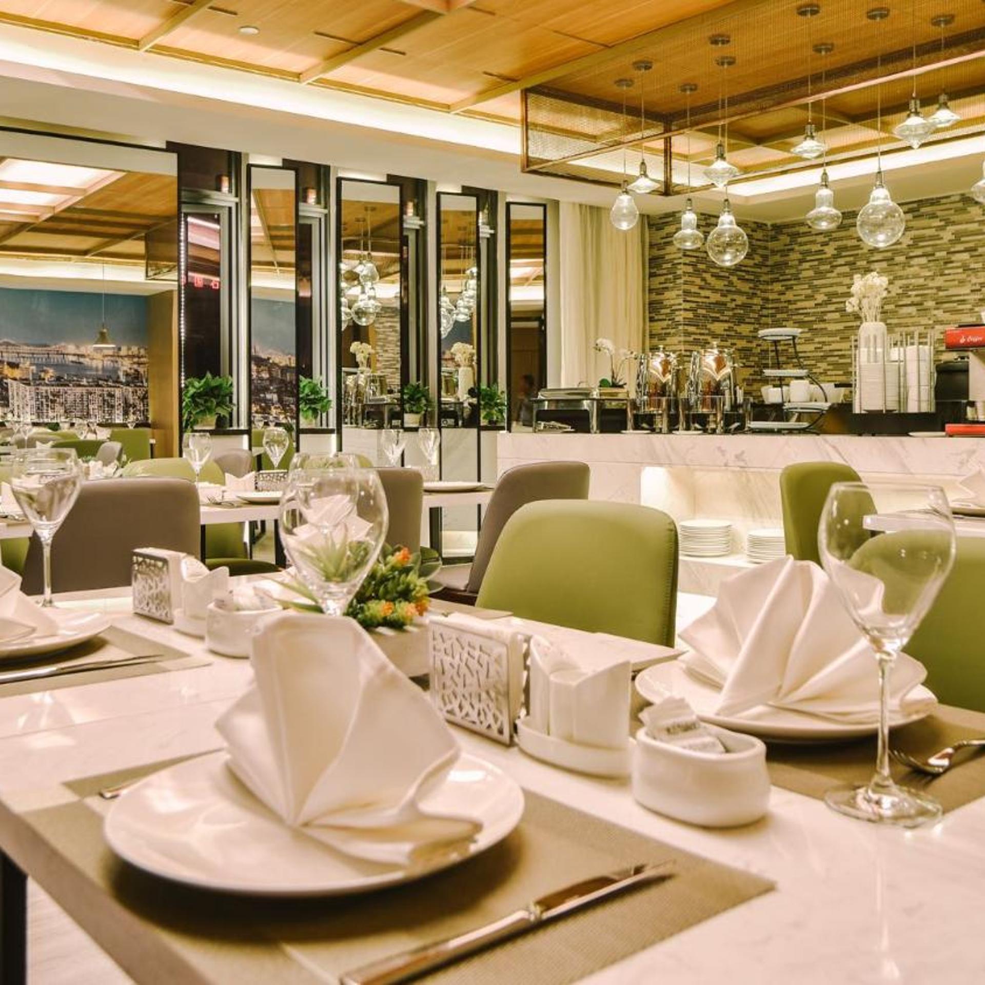 Atour Hotel Wuhan Changqing Road 60/74