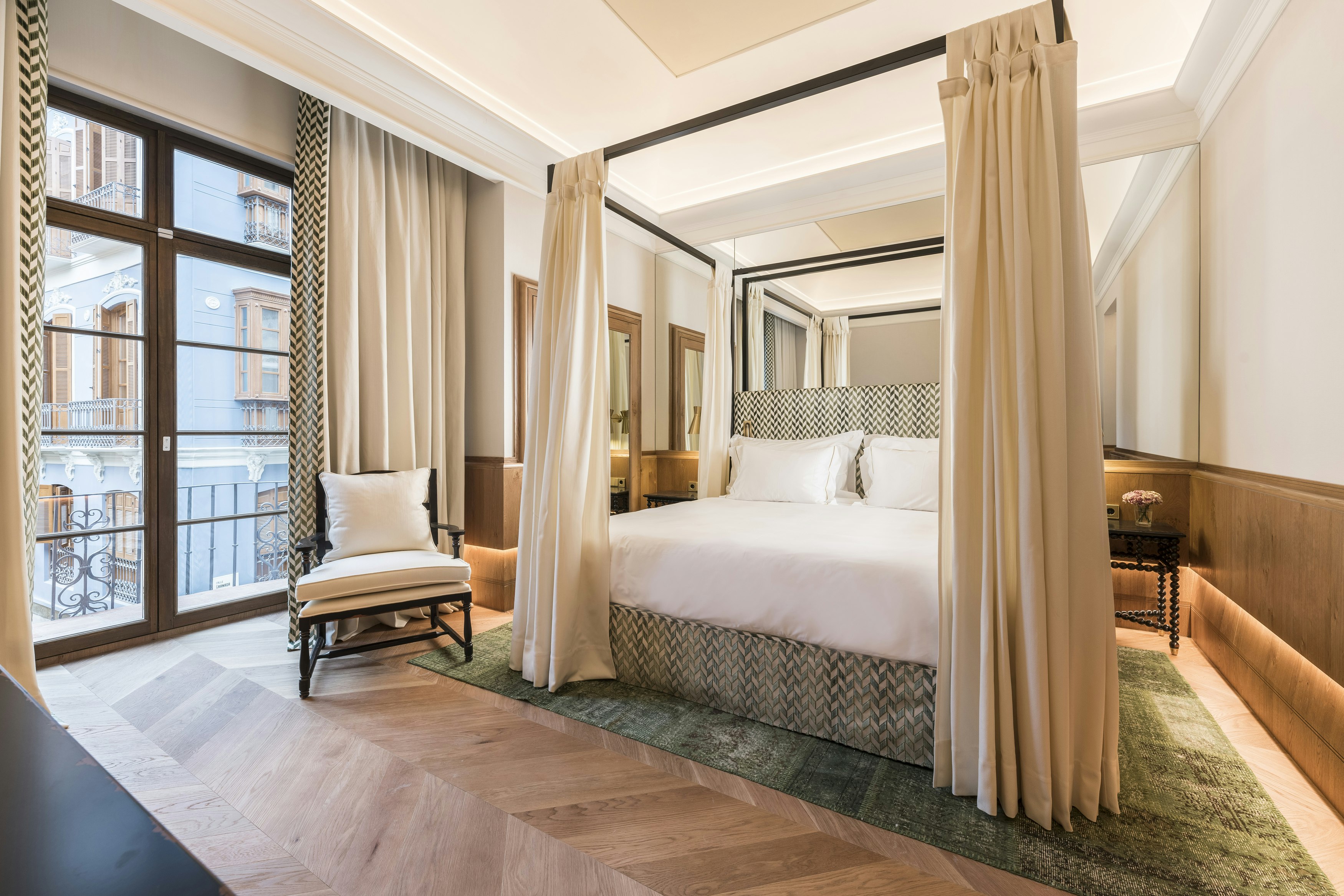 Palacio, Deluxe, Palacio Solecio 2/4