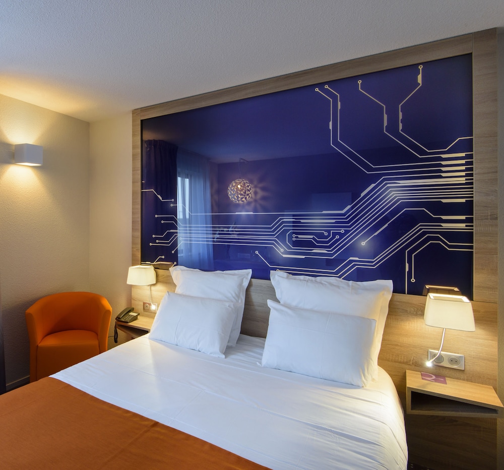 Mercure Poitiers Site du Futuroscope Hotel 14/76