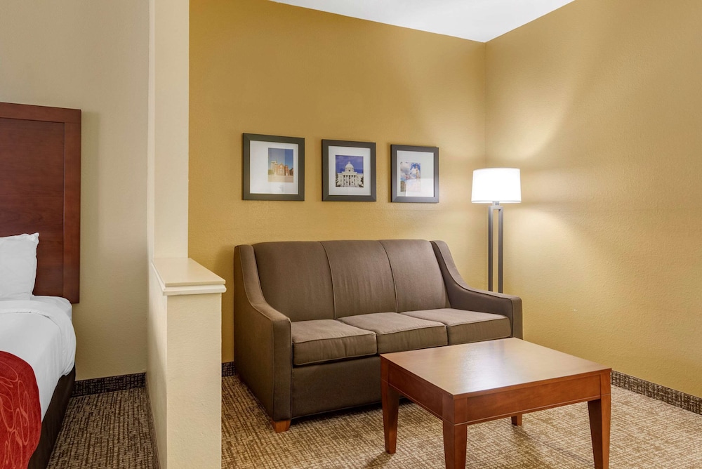 Comfort Suites Montgomery East Monticello Dr 30/47