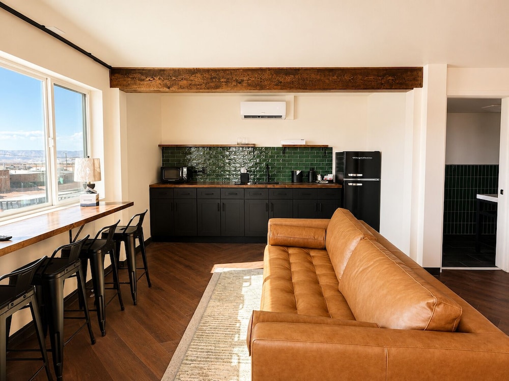 Lake Powell Canyon Inn 39/58