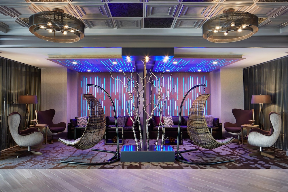 Rochester Airport Marriott 28/55