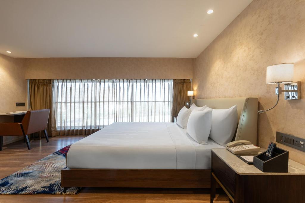 Clarks Inn Suites Hyderabad 16/24
