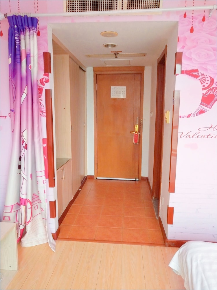 Dalian Venus Apartment 14/28