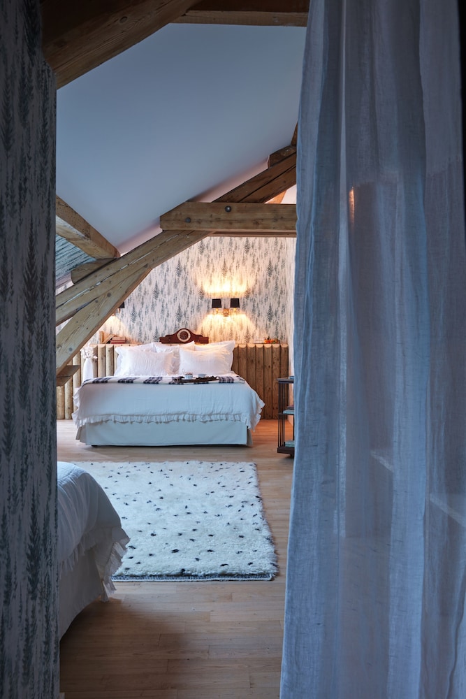 Grand Hotel du Soleil d Or 27/75