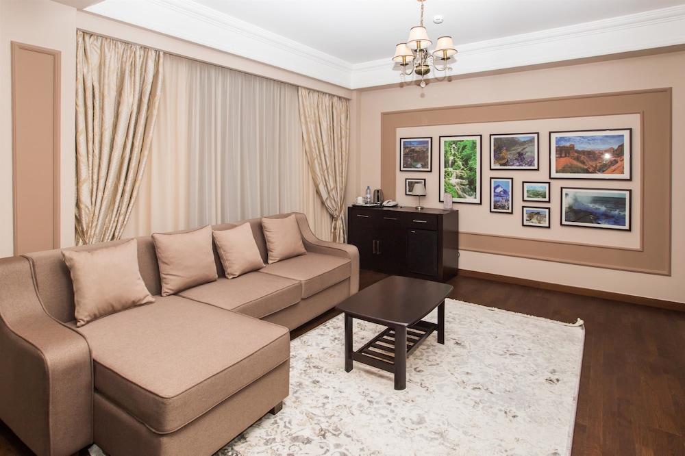 BEST WESTERN PLUS Atakent Park Hotel 38/58