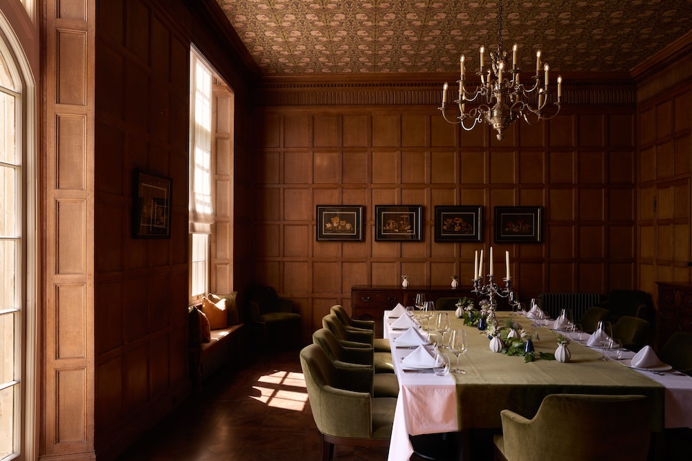 Dumbleton Hall Hotel 37/73