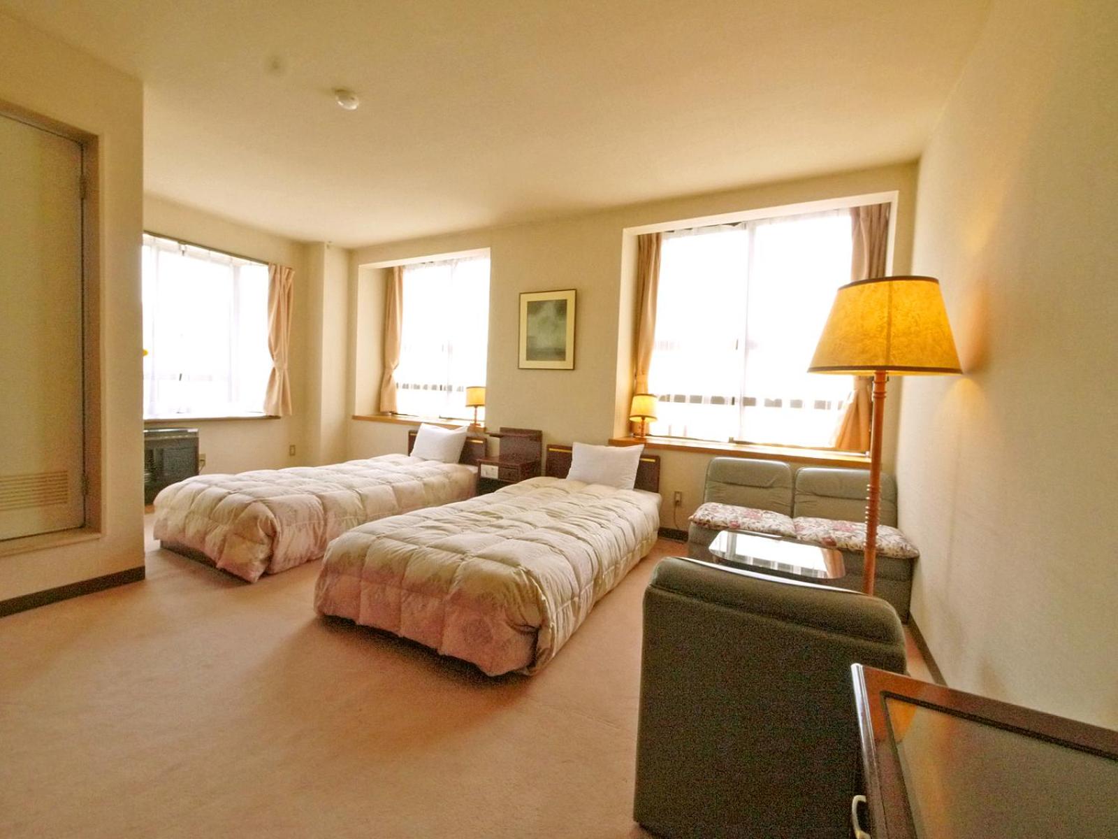 Nikkoyumoto Onsen Okunikko Park Lodge Miyama 9/27