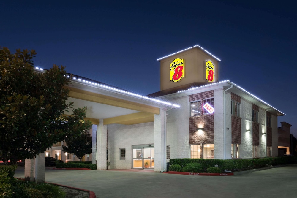 Super 8 By Wyndham Rosenberg TX 1/23