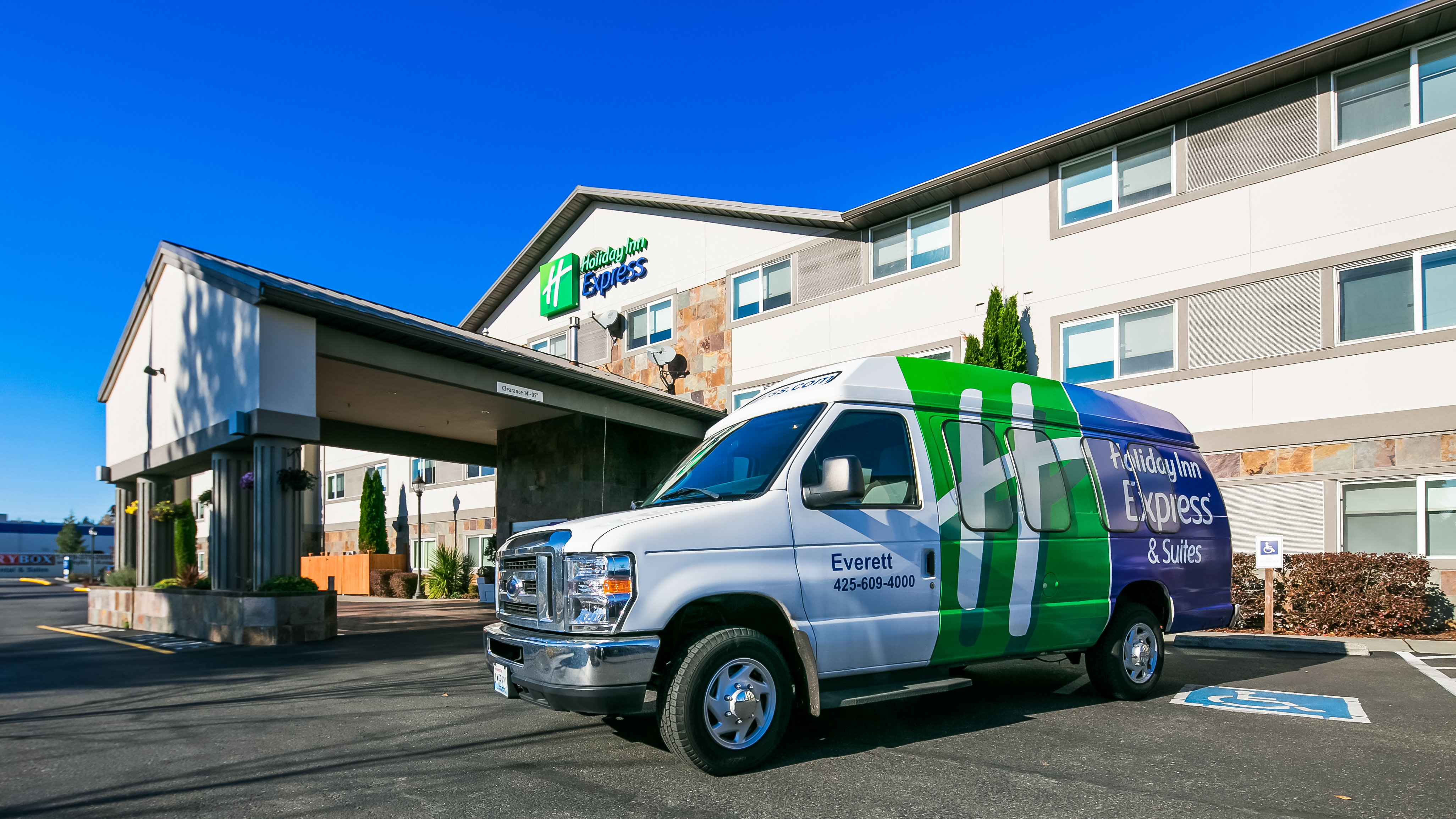 Holiday Inn Express And Suites Everett 51/54