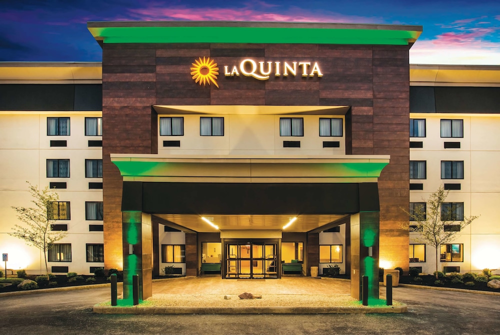 La Quinta Inn & Suites by Wyndham Cincinnati NE - Mason 3/28