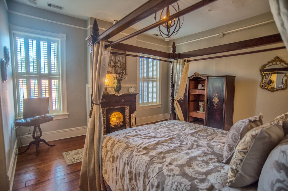 King Bed