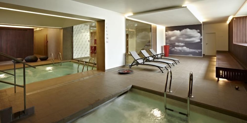 Laterum Conference And Wellness 12/24