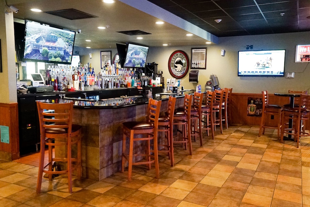 Boarders Inn and Suites by Cobblestone Hotels - Grand Island 58/75
