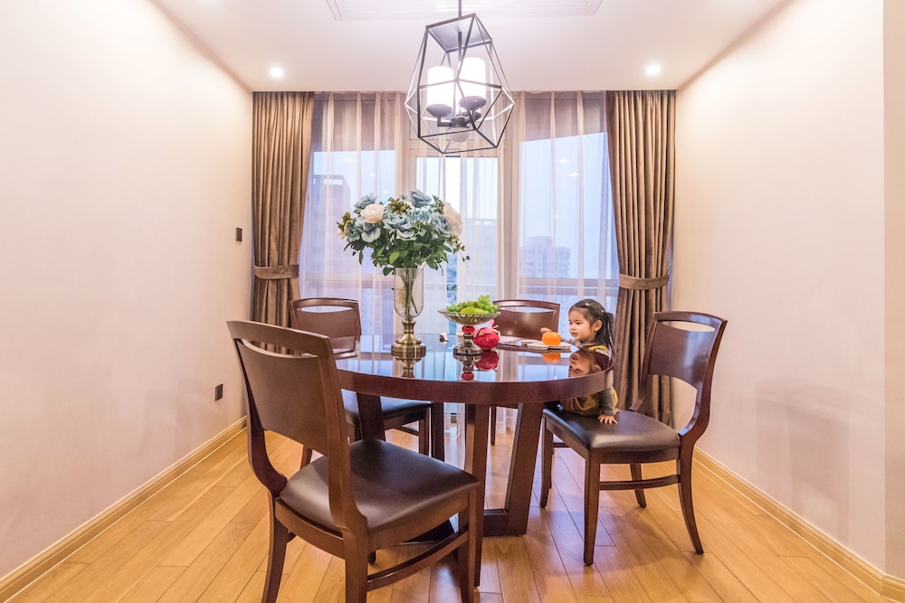 Green Court Residence Jinqiao Diamond Shanghai 40/50