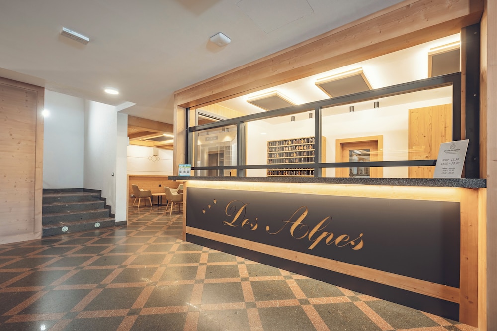Aparthotel Des Alpes 9/73