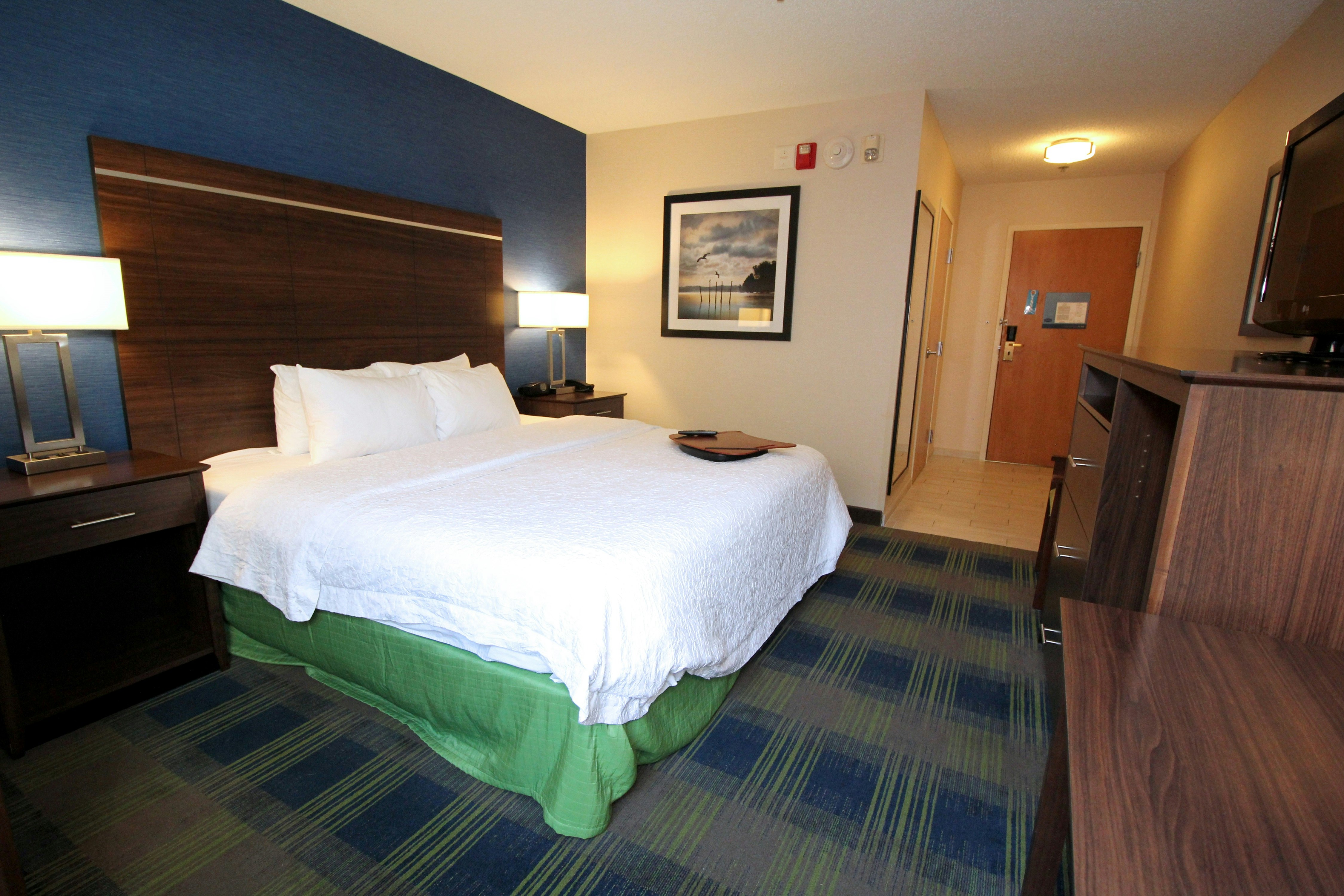 ROOM, KING BED, ACCESSIBLE