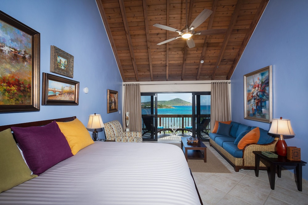 Sapphire Beach Resort 7/50