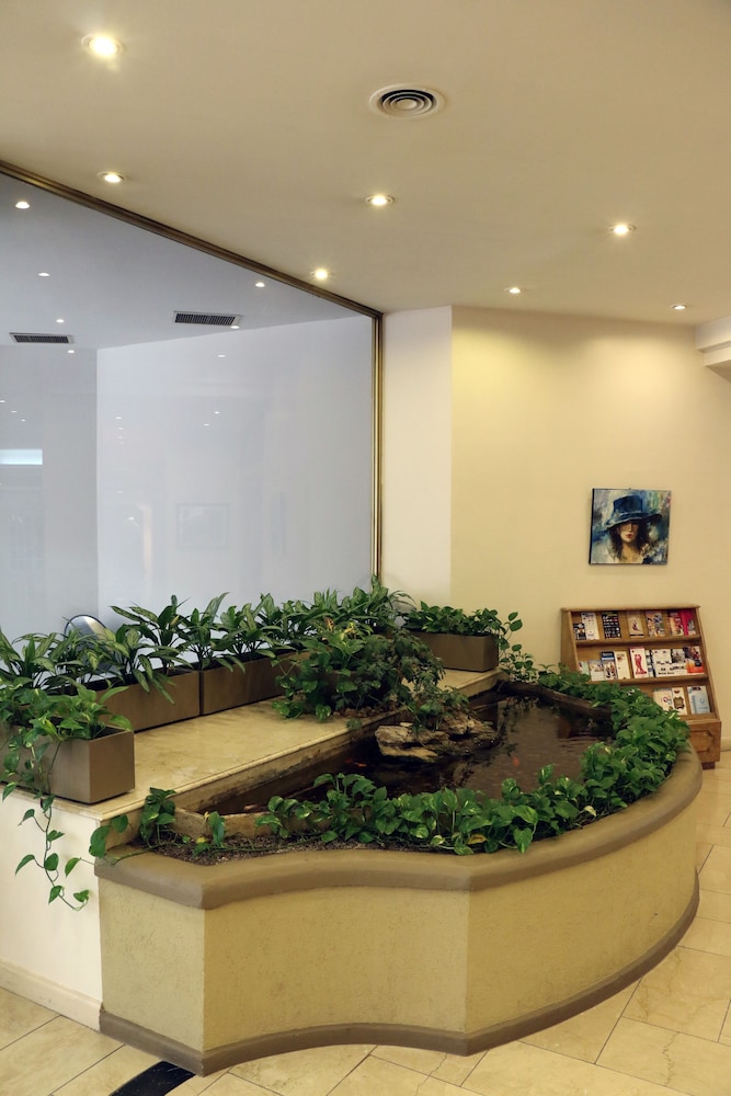 Centuria Hotel Buenos Aires 63/70