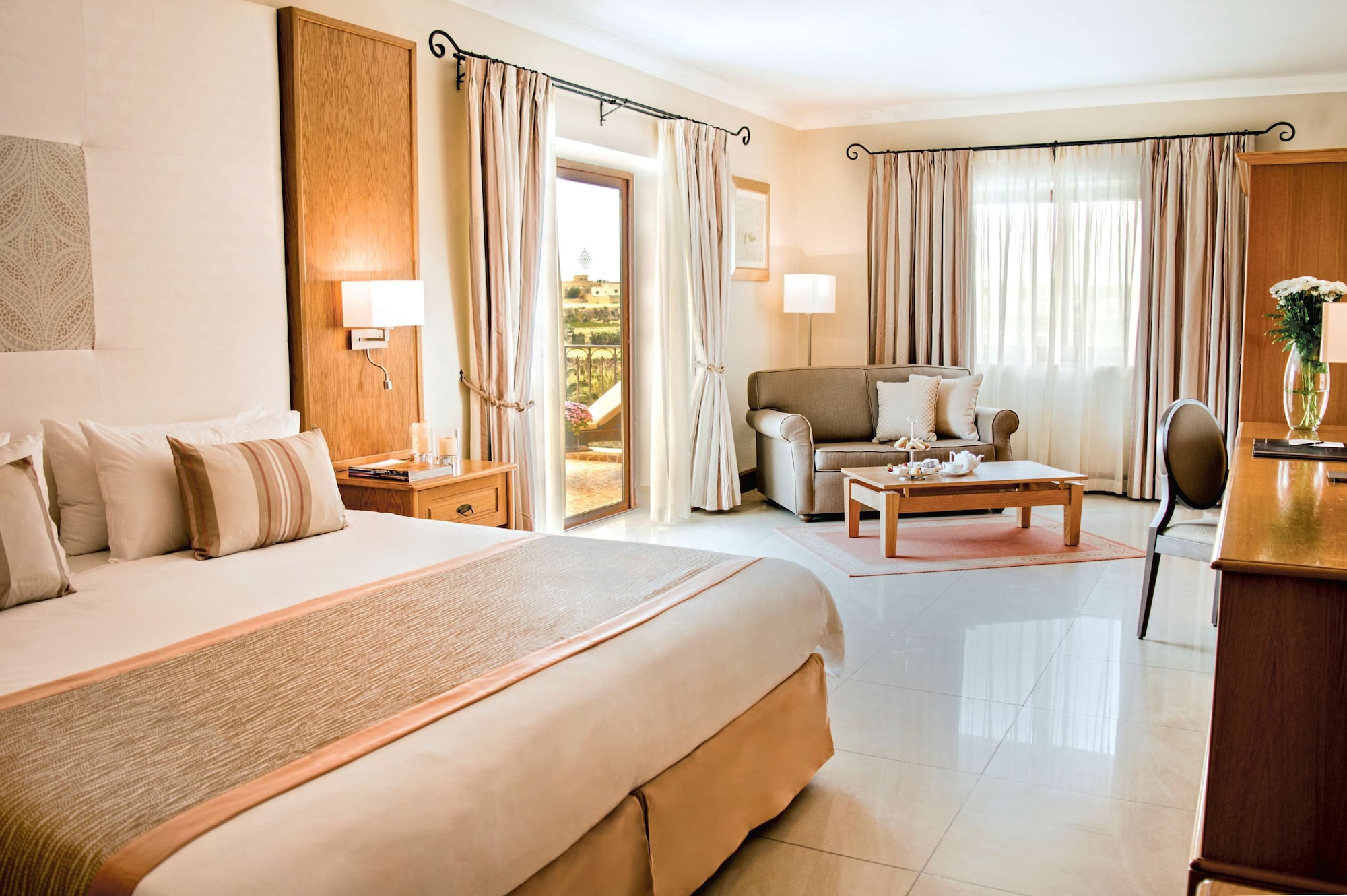 Panorama, Junior Suite, King Bed, Sofa