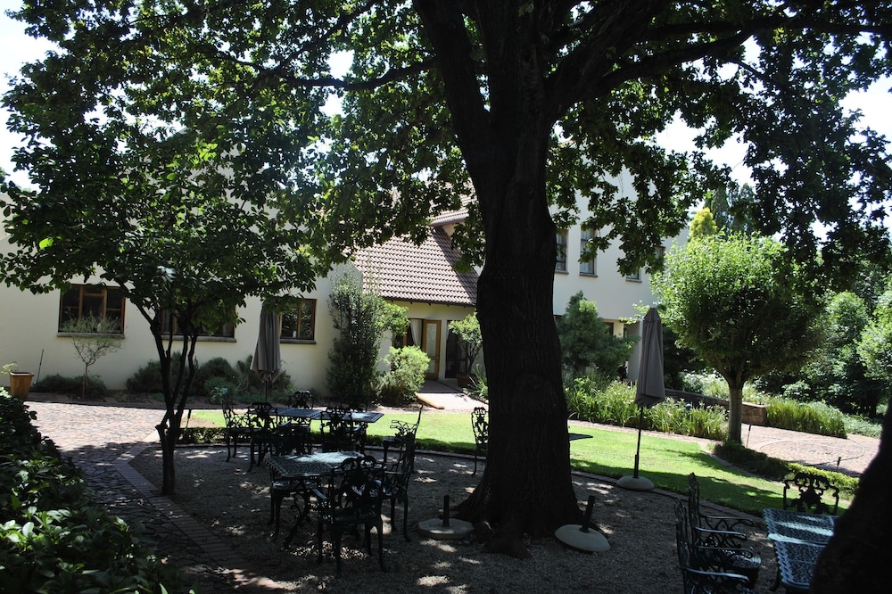 Budmarsh Country Lodge 3/55