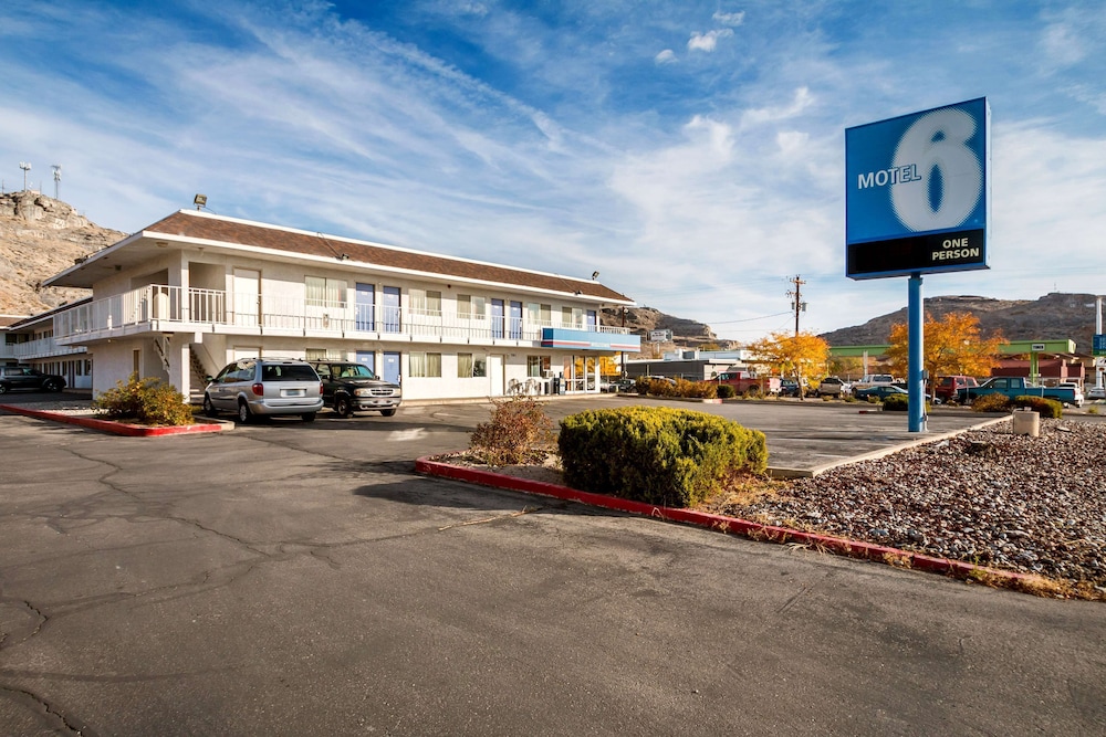 Motel6 Wendover, UT 35/45