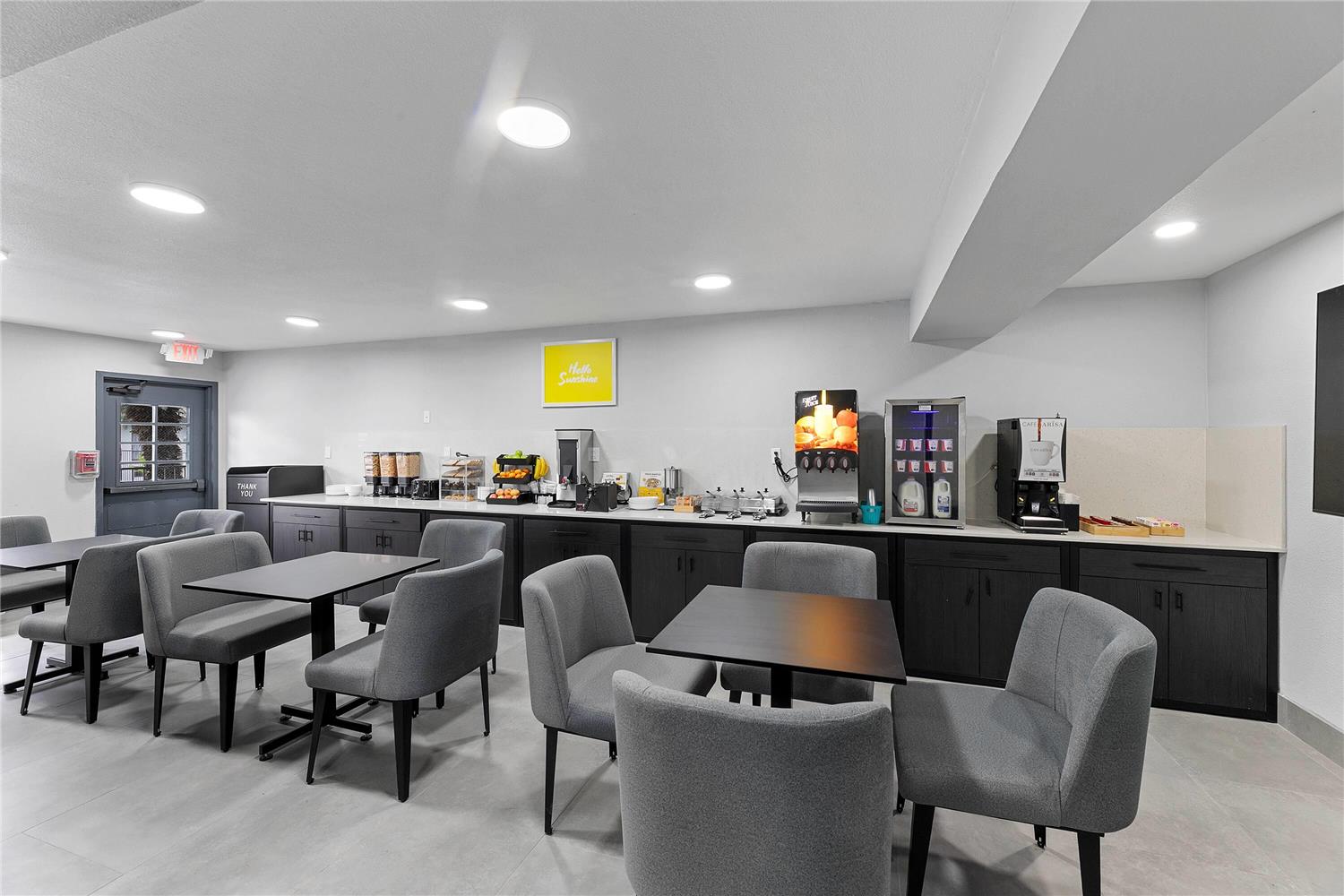 Days Inn by Wyndham San Antonio Near Lackland AFB 20/28