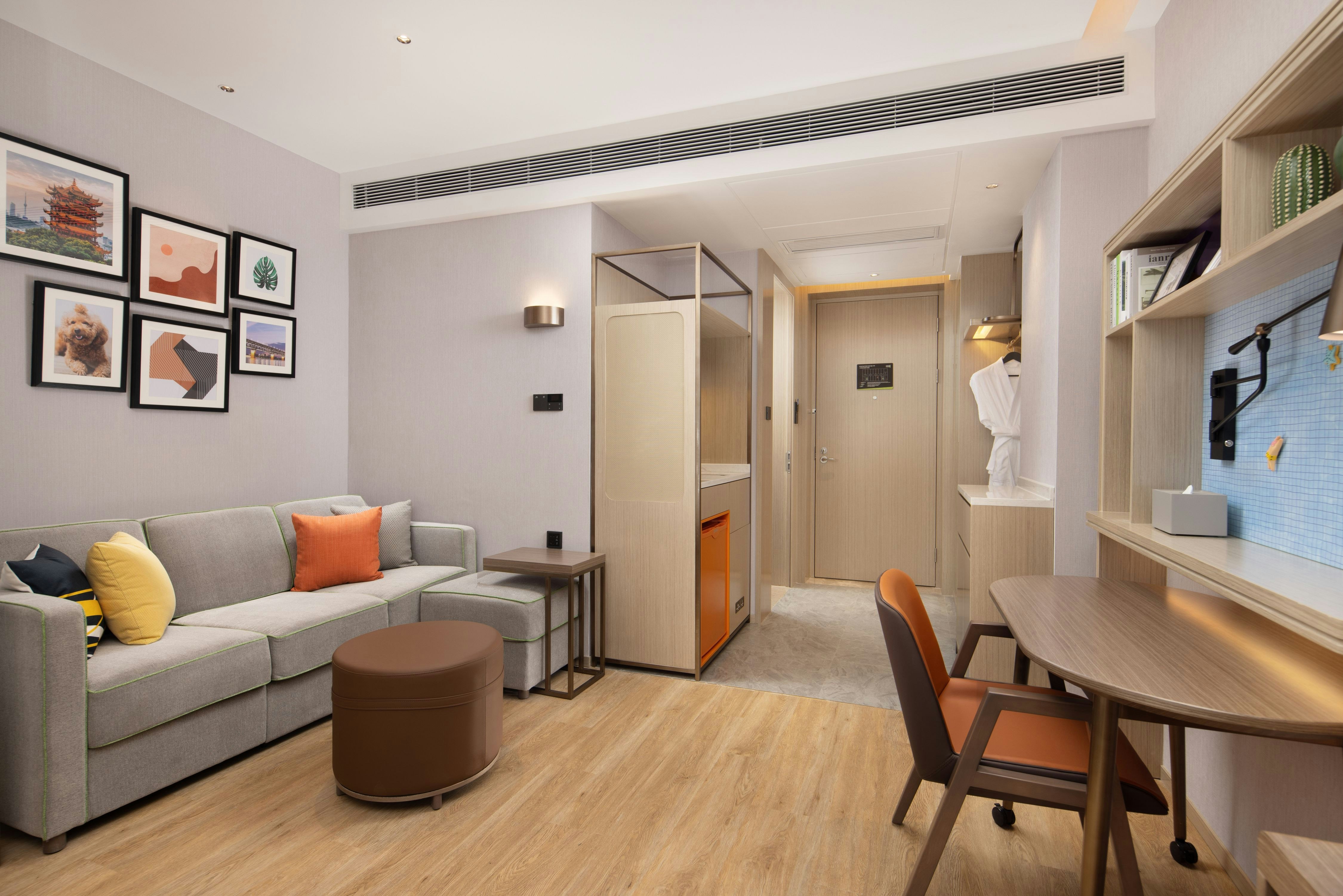 HOME2 SUITES BY HILTON WUHAN XUDONG 23/36