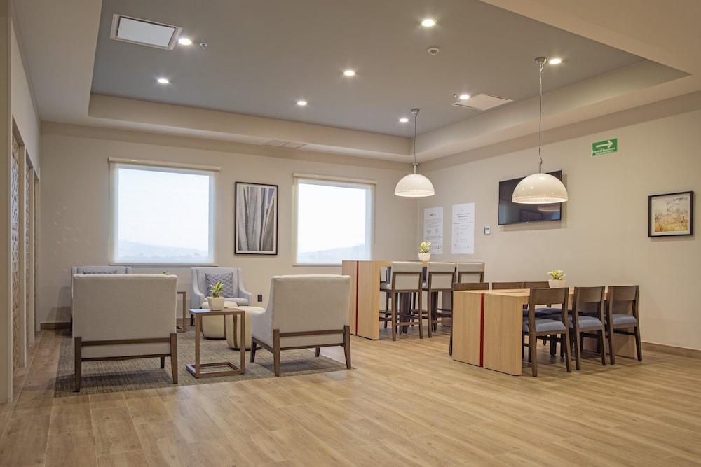 Candlewood Suites Guadalajara Galerias 30/49