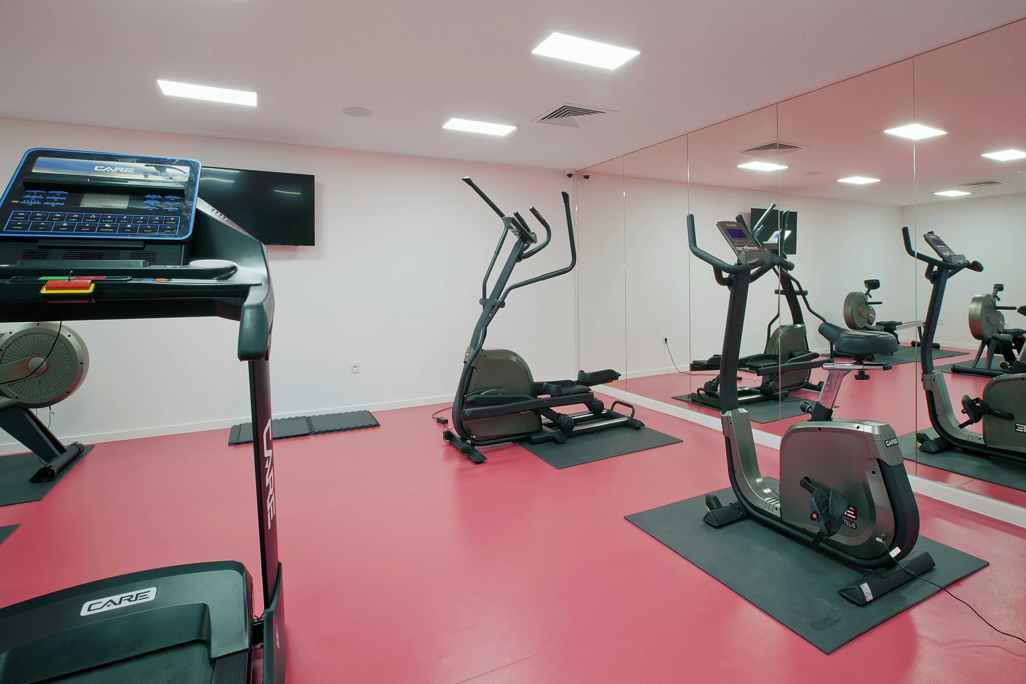 Sejours and Affaires Paris Bagnolet 6/16