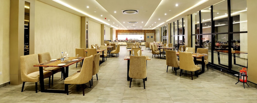 Ramada By Wyndham Bengaluru Yelahanka 35/66