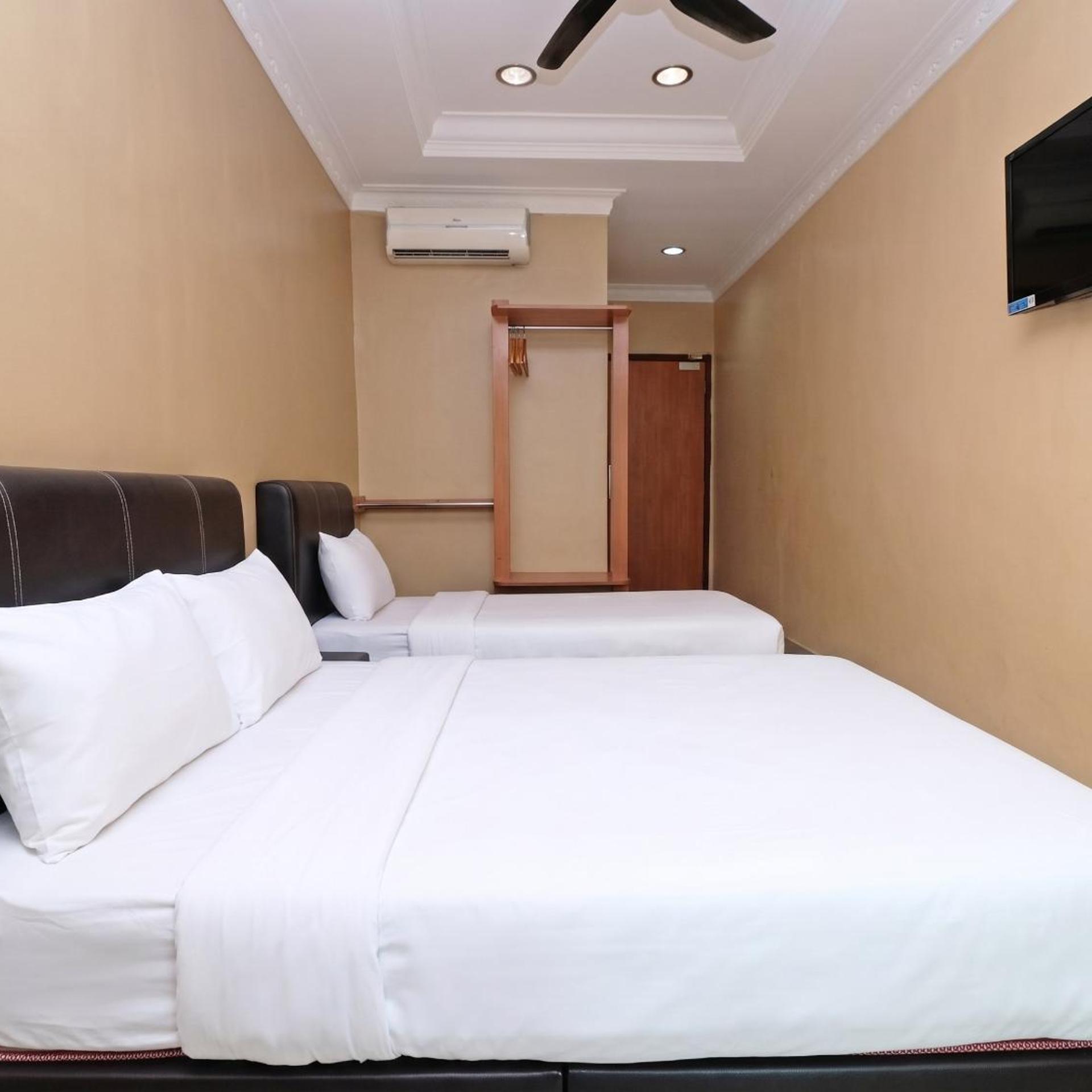 Swing & Pillows at Ayuni Hotel Bangi, Selangor 17/31