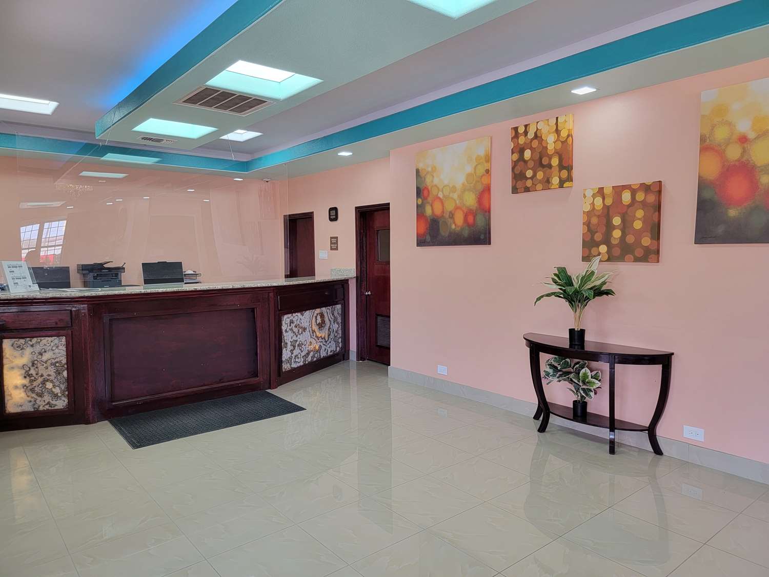 SureStay Plus Hotel by Best Western Odessa 8/34