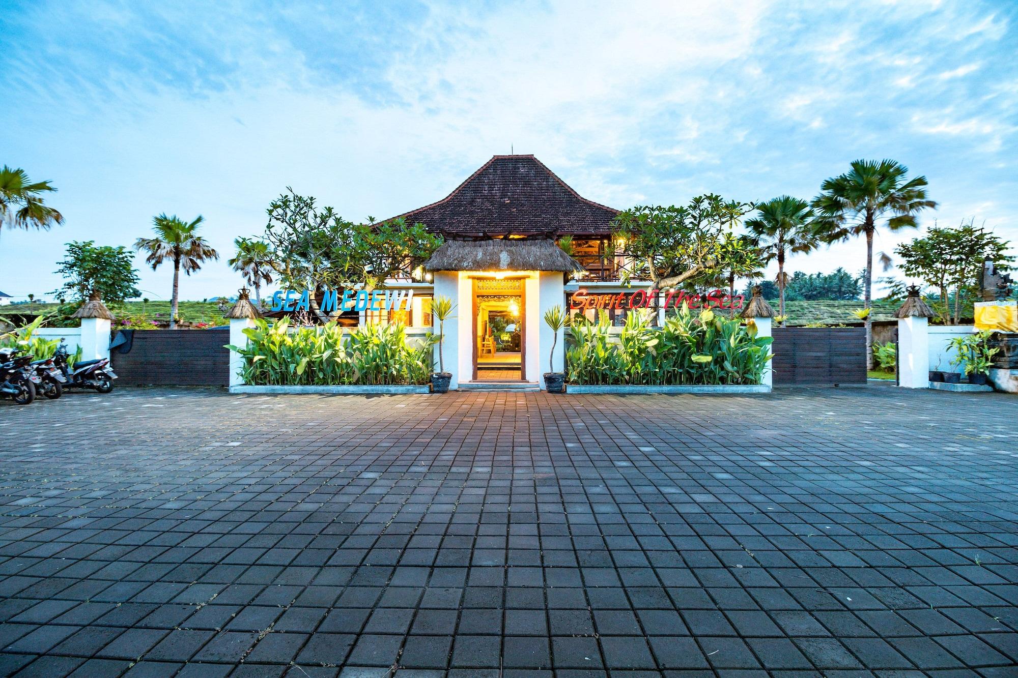 Arton Resort & Beach Club 14/23