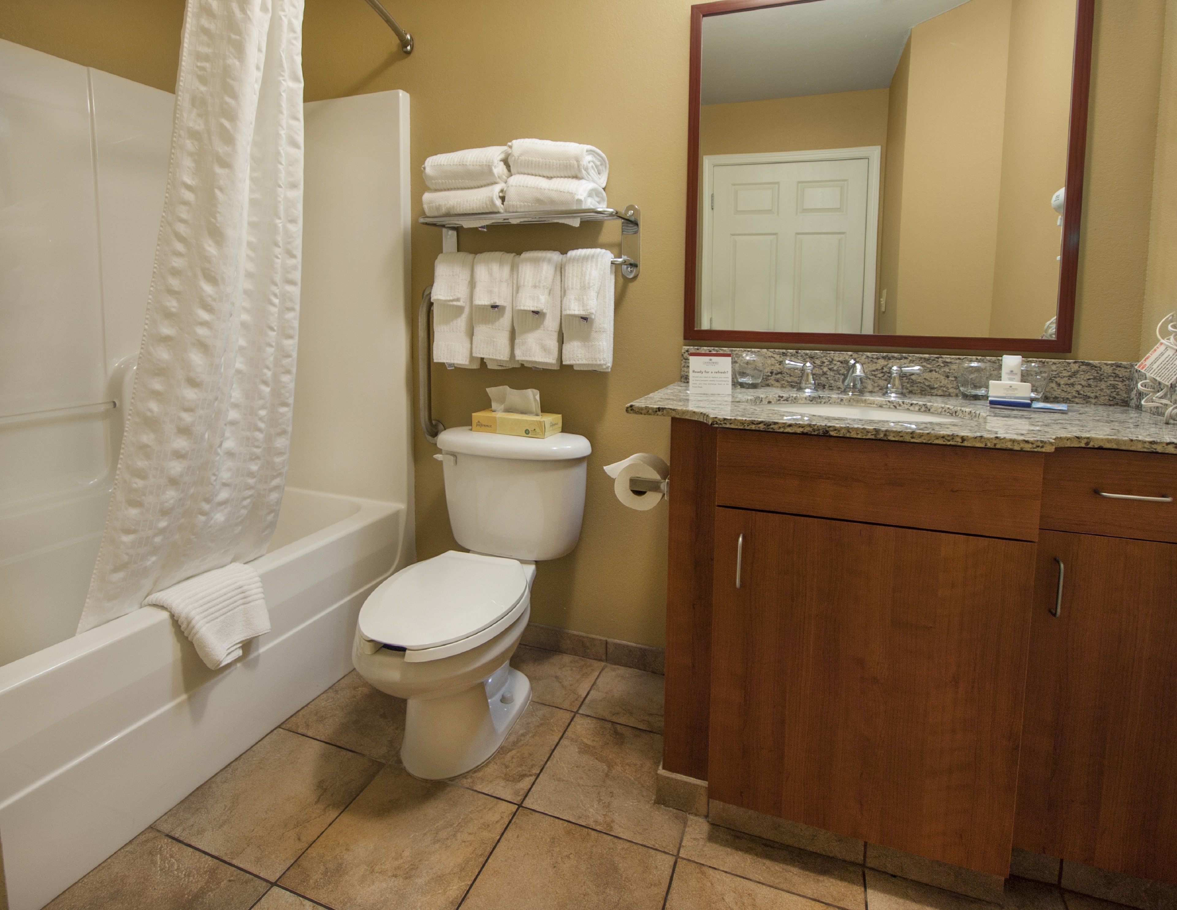 CANDLEWOOD SUITES BUFFALO AMHERST 75/77