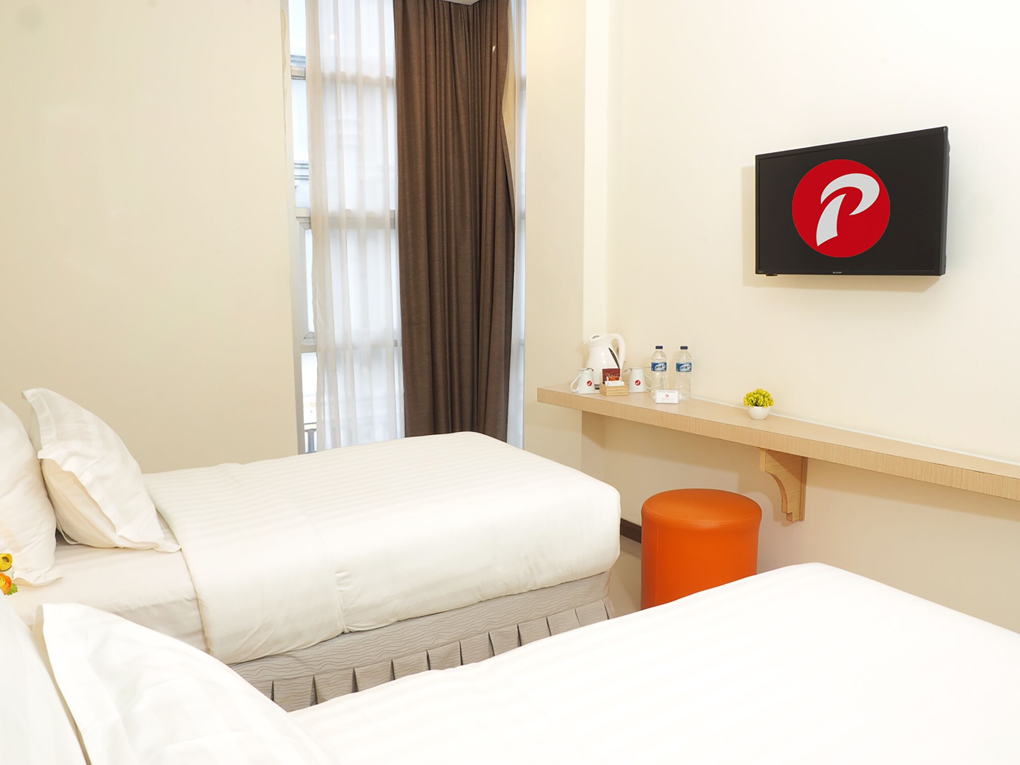 غرفة سوبيريور بسرير مزدوج، d primahotel Melawai Blok M 2/4