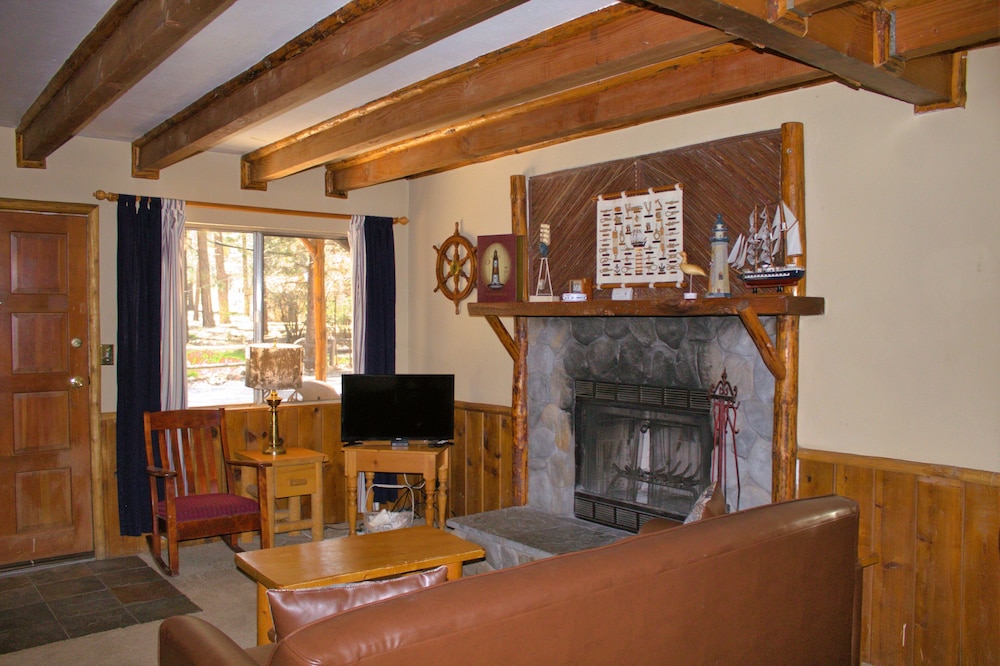 Goldmine Lodge 12/50