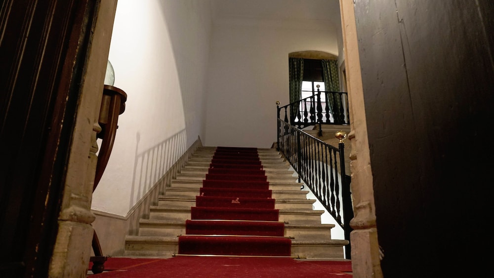 Hotel Born 25/49