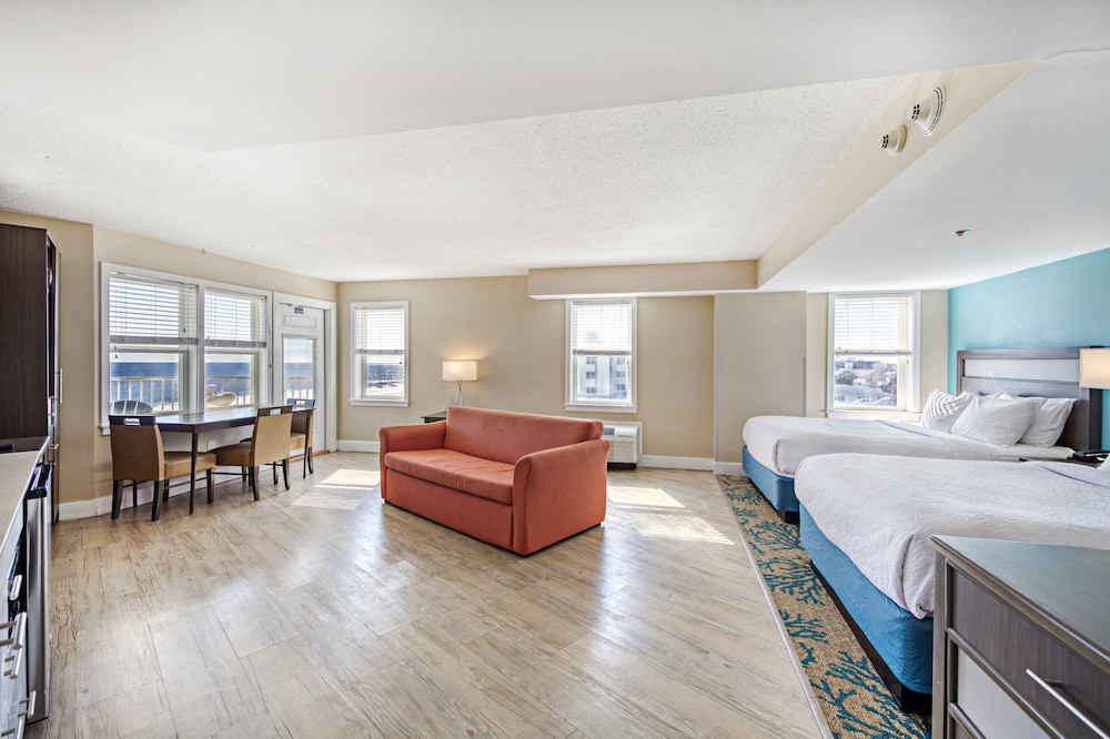 Commander Hotel 30/50