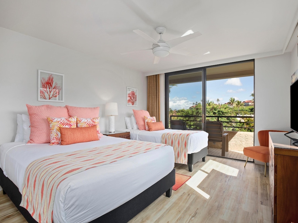 2 Bedrooms, Condo, 1 King and 1 Single Beds, Ocean Front, Sofa