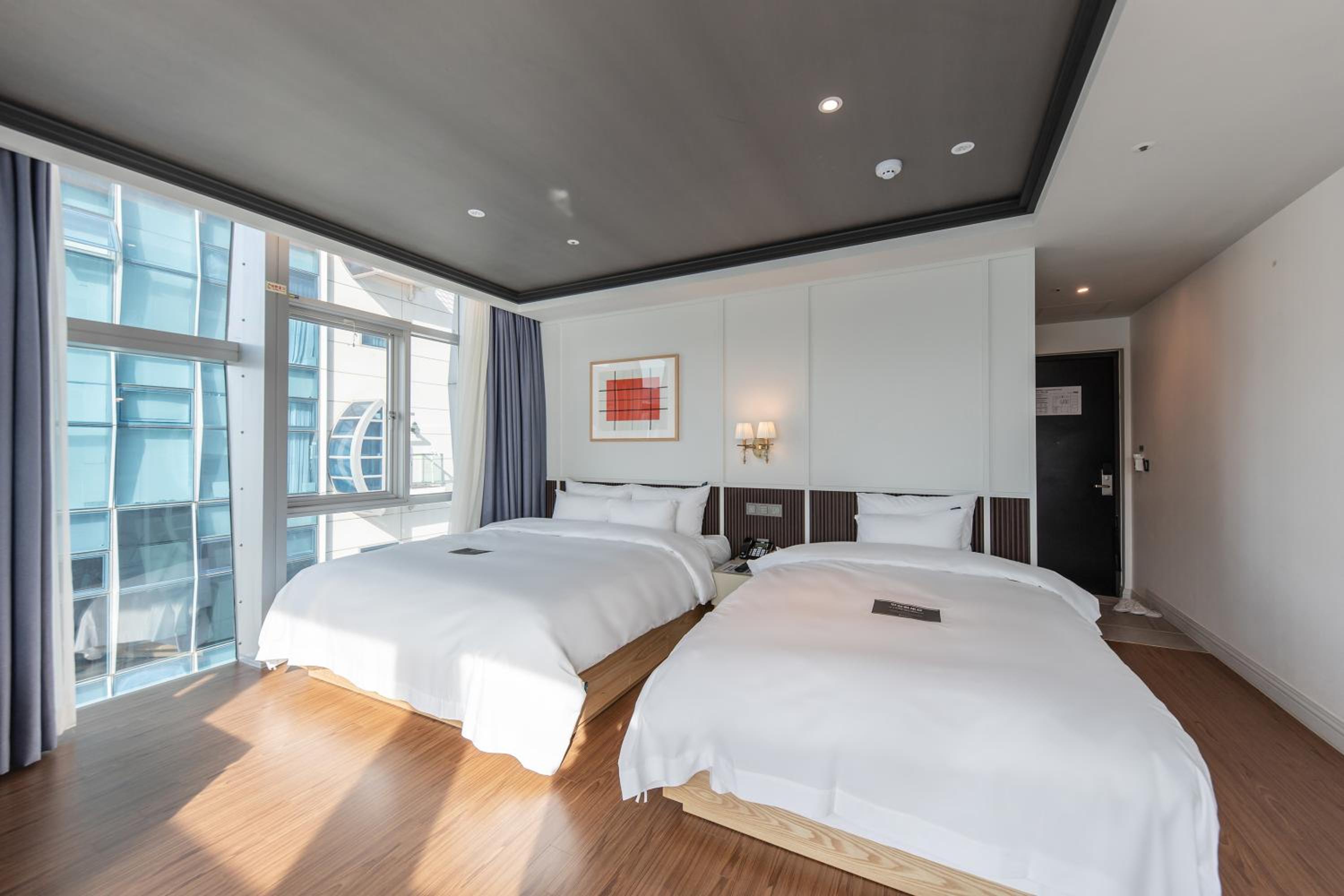 Spa, Twin Beds, Sea View
