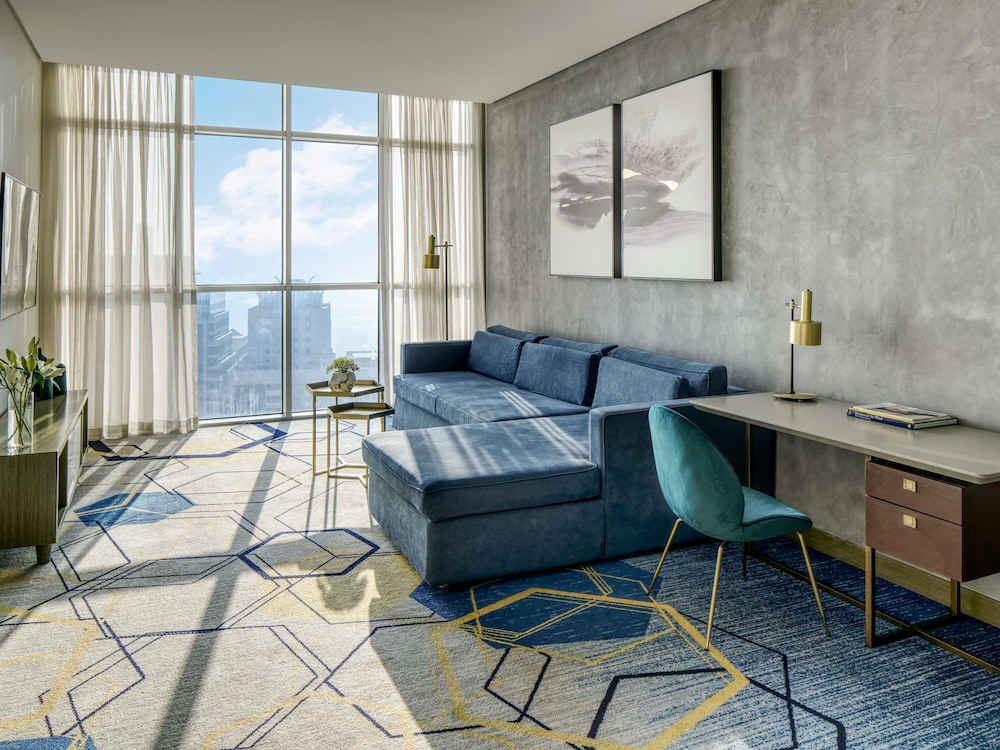 Pullman Hotel Sharjah 45/63