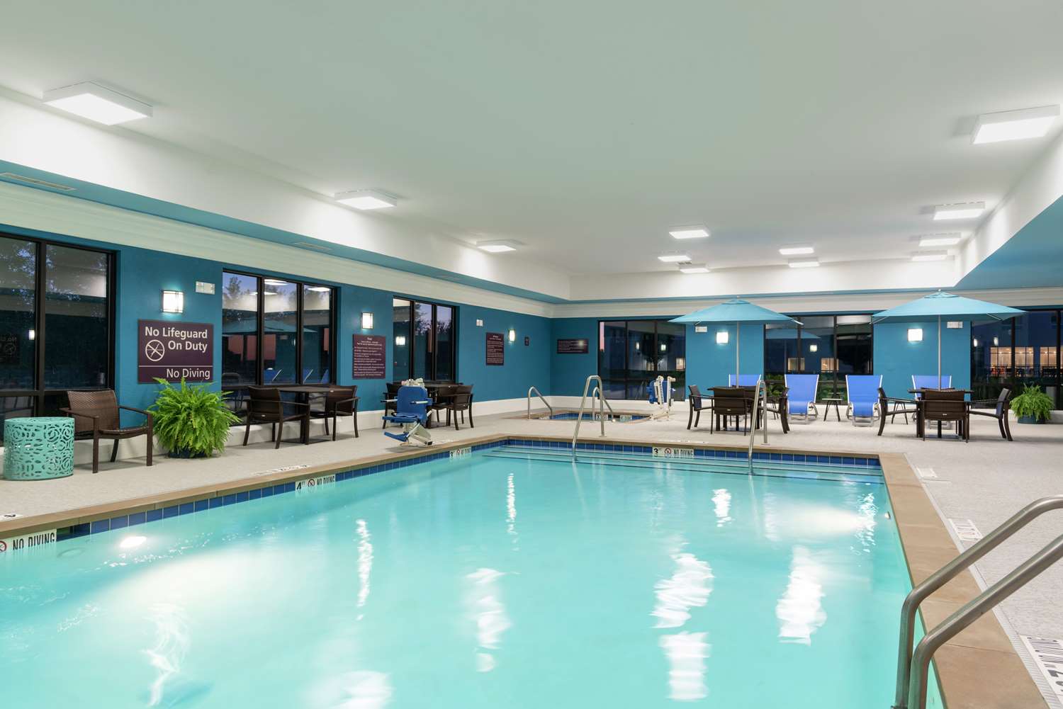Hampton Inn Suites Marshalltown 9/25