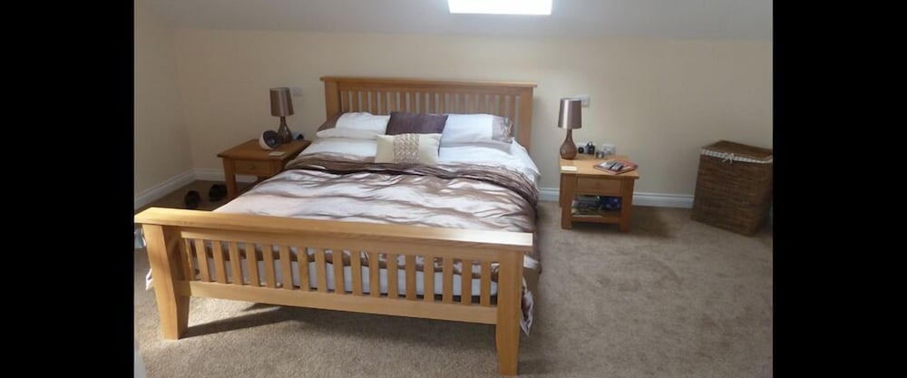 Oatlands Self Catering Cottages 9/22