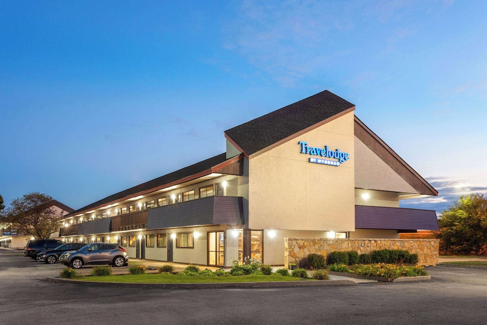 Travelodge by Wyndham Peoria 9/52