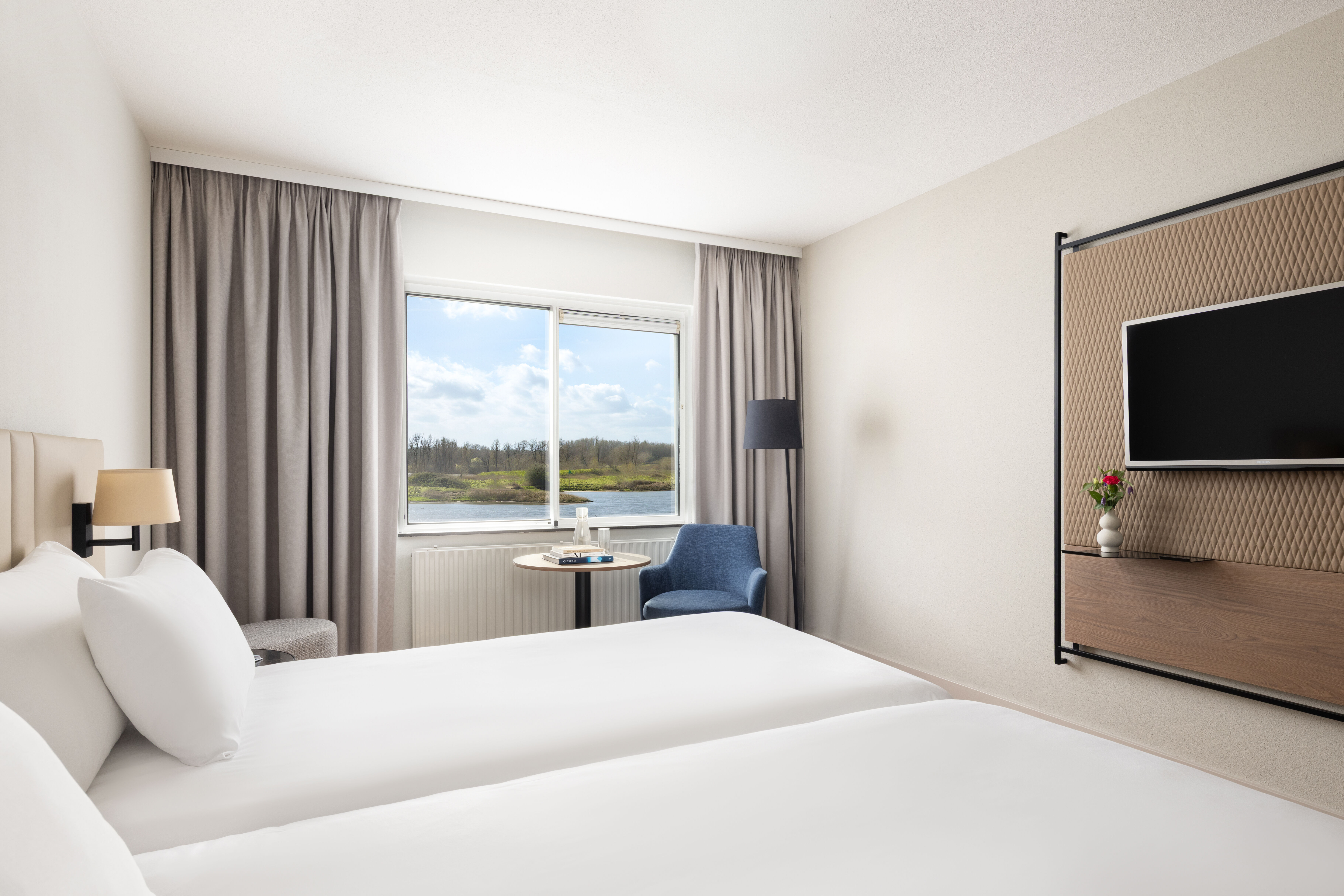 Nh Rijnhotel 12/48