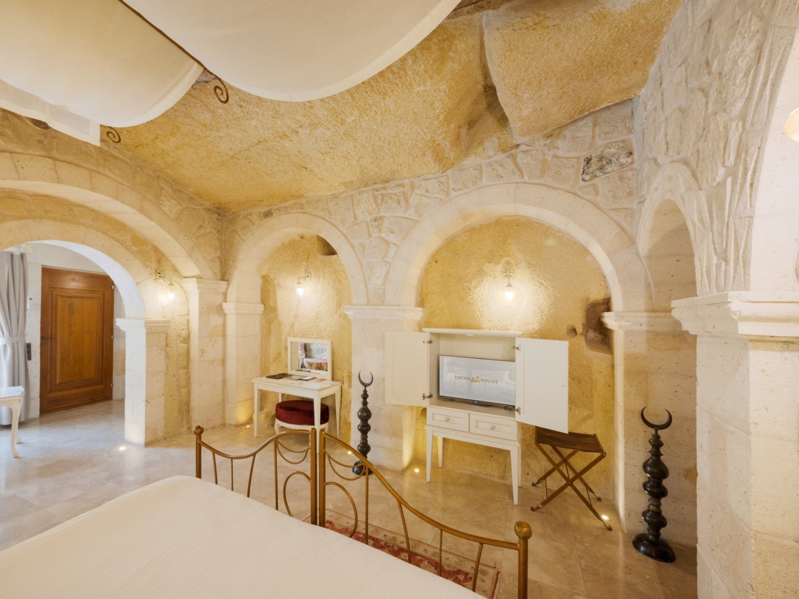 Tafoni Houses Cave Hotel 53/78