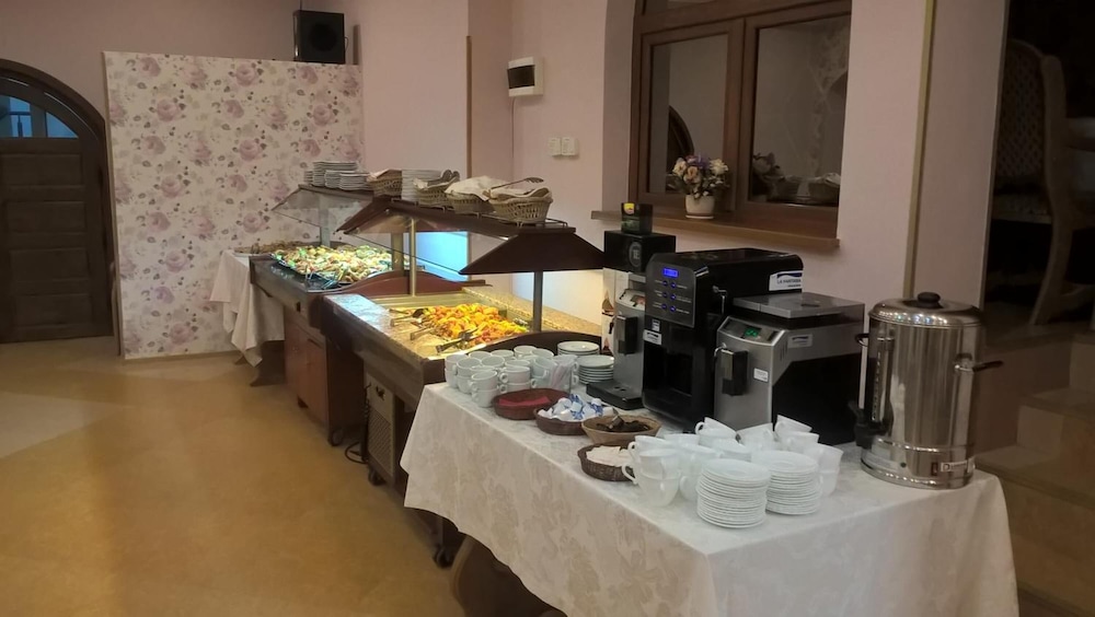 Apollonia Hotel 27/35